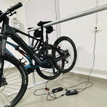 Brentschpark 28 Apartment